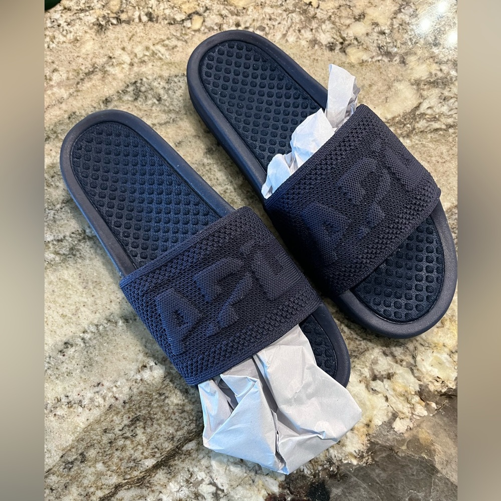 APL Navy Big Logo TechLoom Knit Sport Slide Sandal Size 9 NWOB